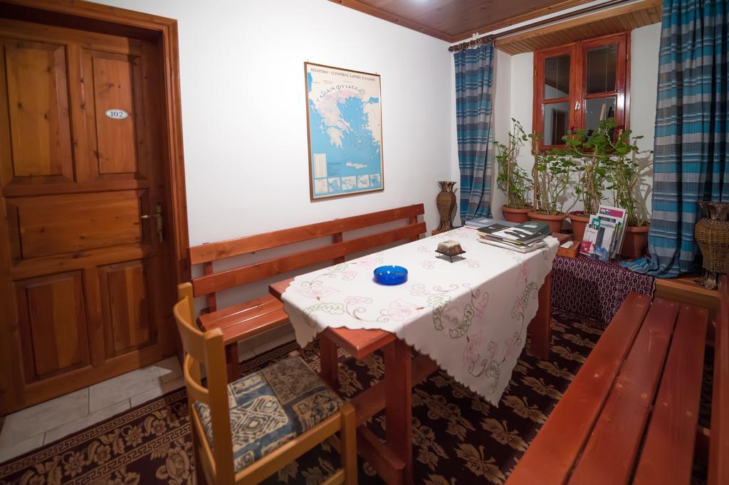 To Petrino Guesthouse Агиос-Германос Экстерьер фото