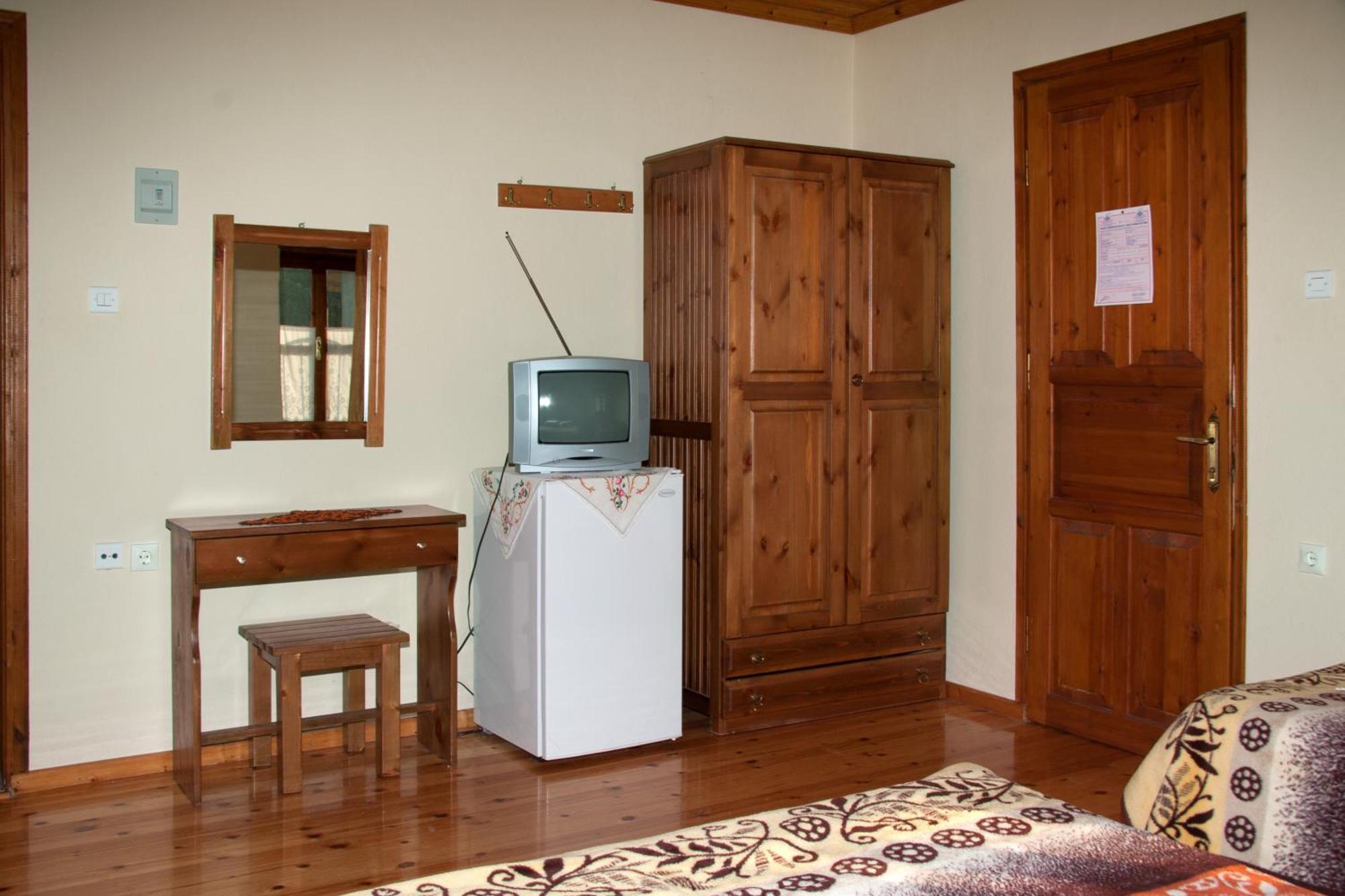 To Petrino Guesthouse Агиос-Германос Экстерьер фото